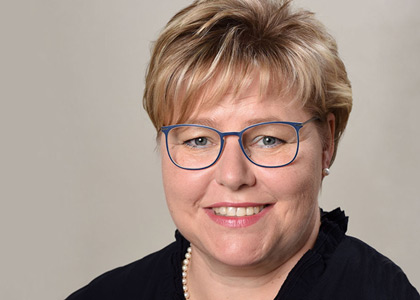 Doreen Ziel - geprüfte Immobilienfachwirtin (IHK) Doreen Ziel - geprüfte Immobilienfachwirtin (IHK)